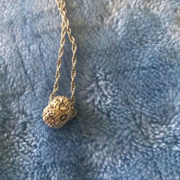 Silver Necklace With Pendant - Picture 4 of 5